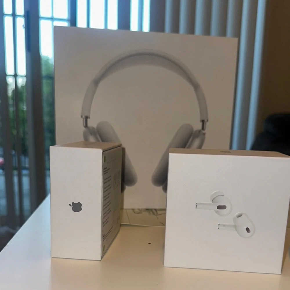 Apple AirPods Pro.